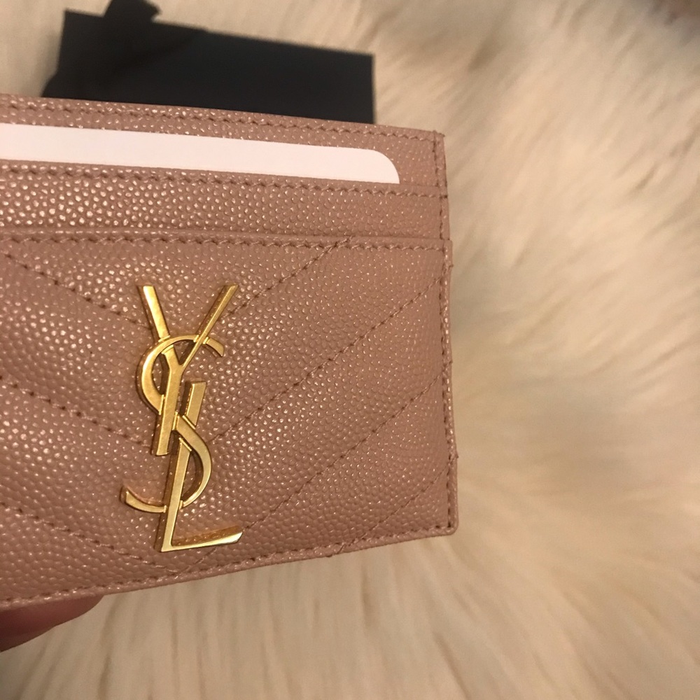 SOLD -💕Saint Laurent Grained Chevron Card Holder - Picture 4 of 6
